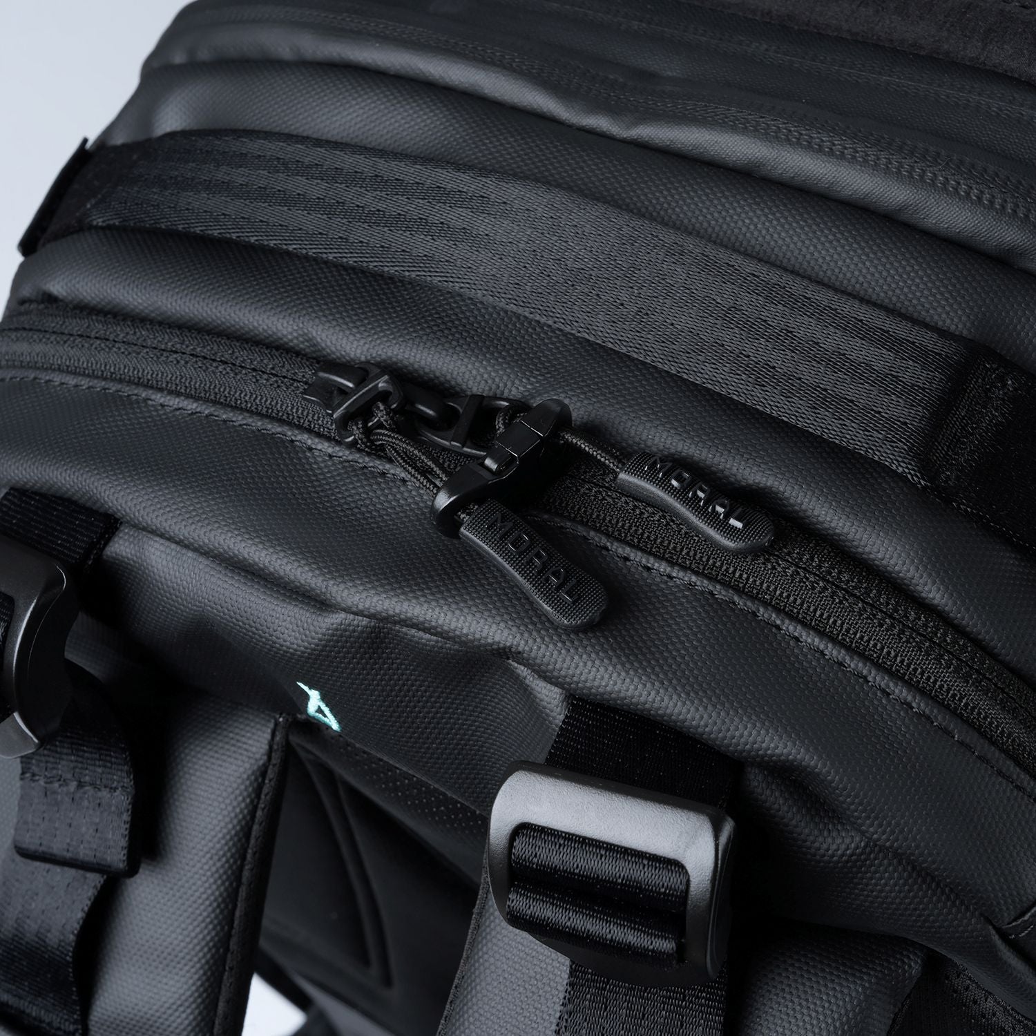 Ruksak MORAL BAGS Umago Ronin, crna, MORAL BAGS branded patentni zatvarači na gornjem odjeljku