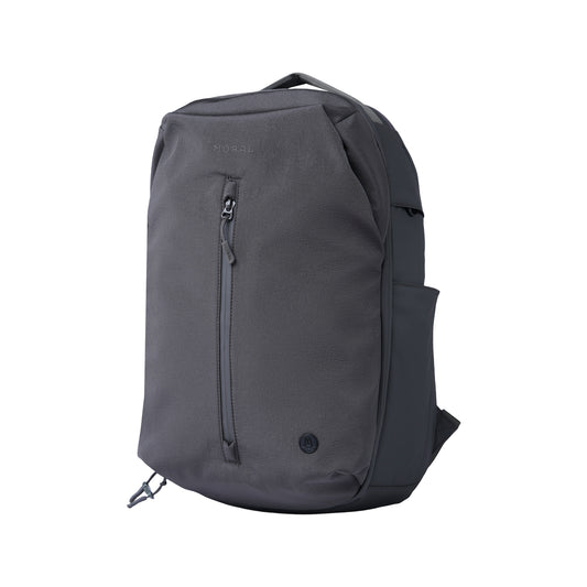 Ruksak MORAL BAGS Umago Ronin, siva, rPET nylon mat teksture, proširivi kapacitet 21–25L, prednji džep