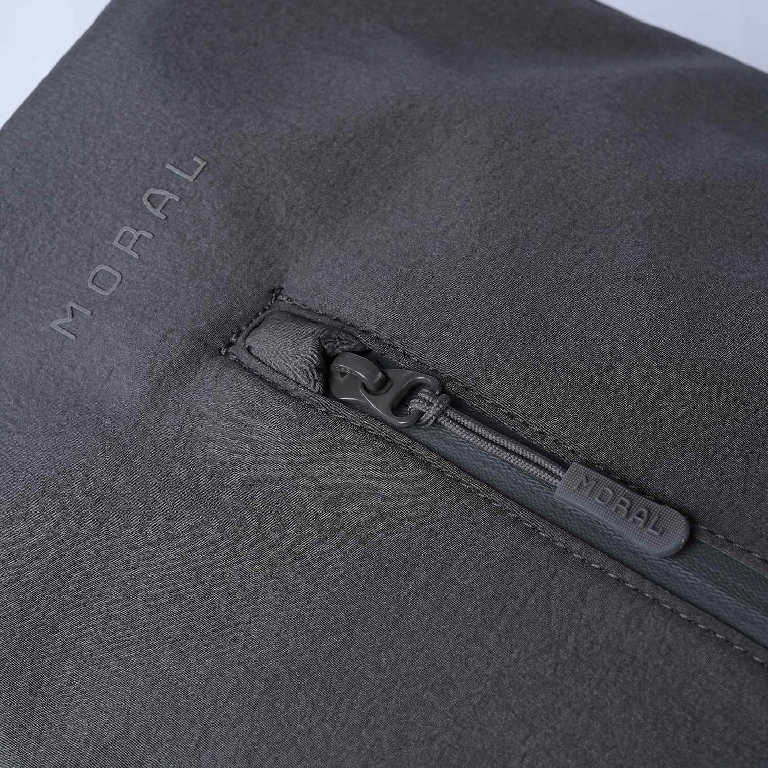 Ruksak MORAL BAGS Umago Ronin, siva, prednji džep s patentnim zatvaračem