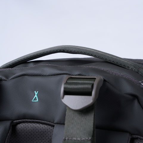 Ruksak MORAL BAGS Umago Ronin, tamno siva, gornja ručka