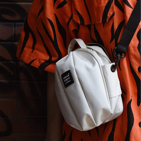 Urban Forest Beetle mini torbica, bijela, crossbody nošenje vodootporni zatvarač